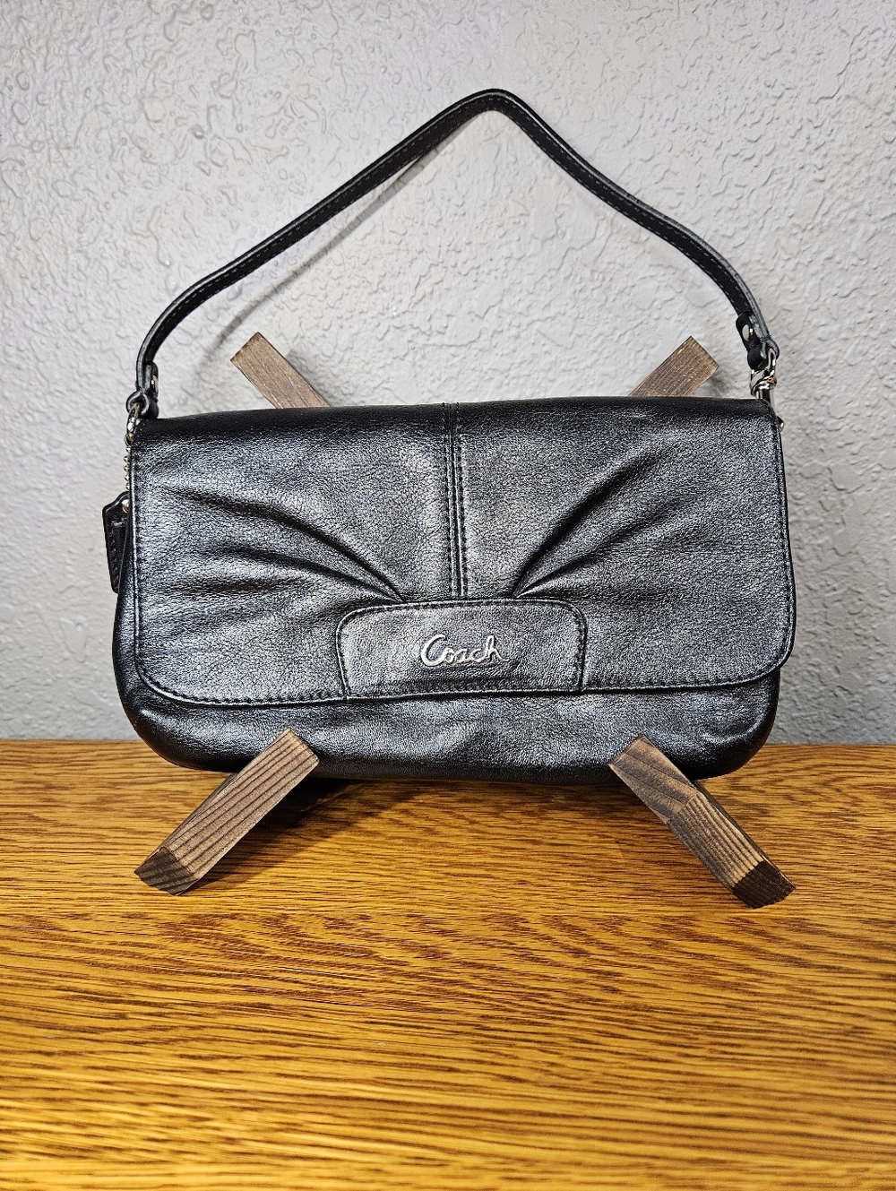 Coach Ashley Leather Wristlet Clurch - Picture 8 of 9